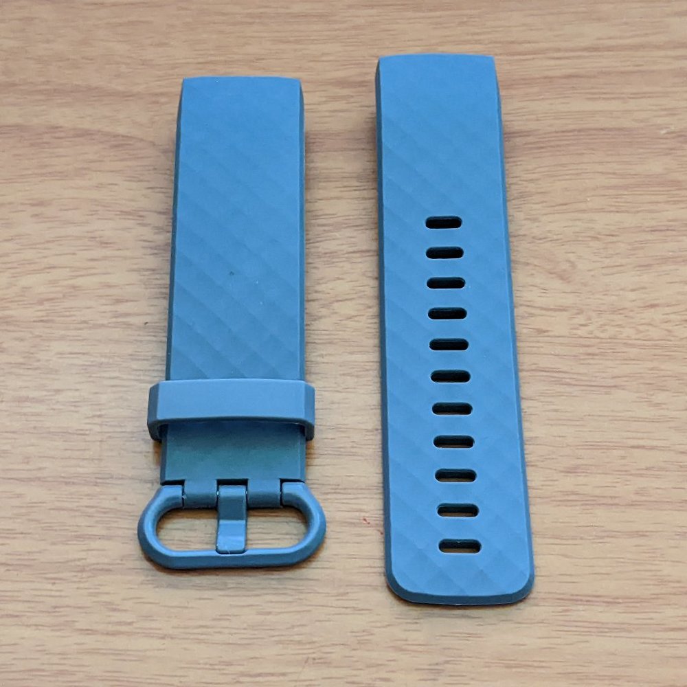 fitbit Charge Replacement Band (Gray)***